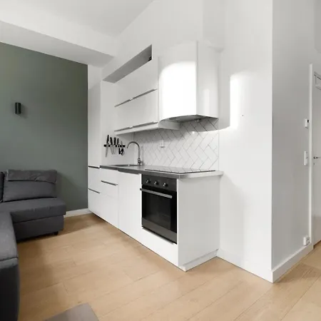 Luxe Royal King Bed Stylish *