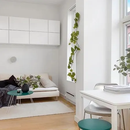Luxe Royal King Bed Stylish Apartment Oslo